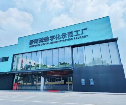 挺起中國制造脊梁！新明珠董事長葉德林入圍“十大功勛企業(yè)家”榜單