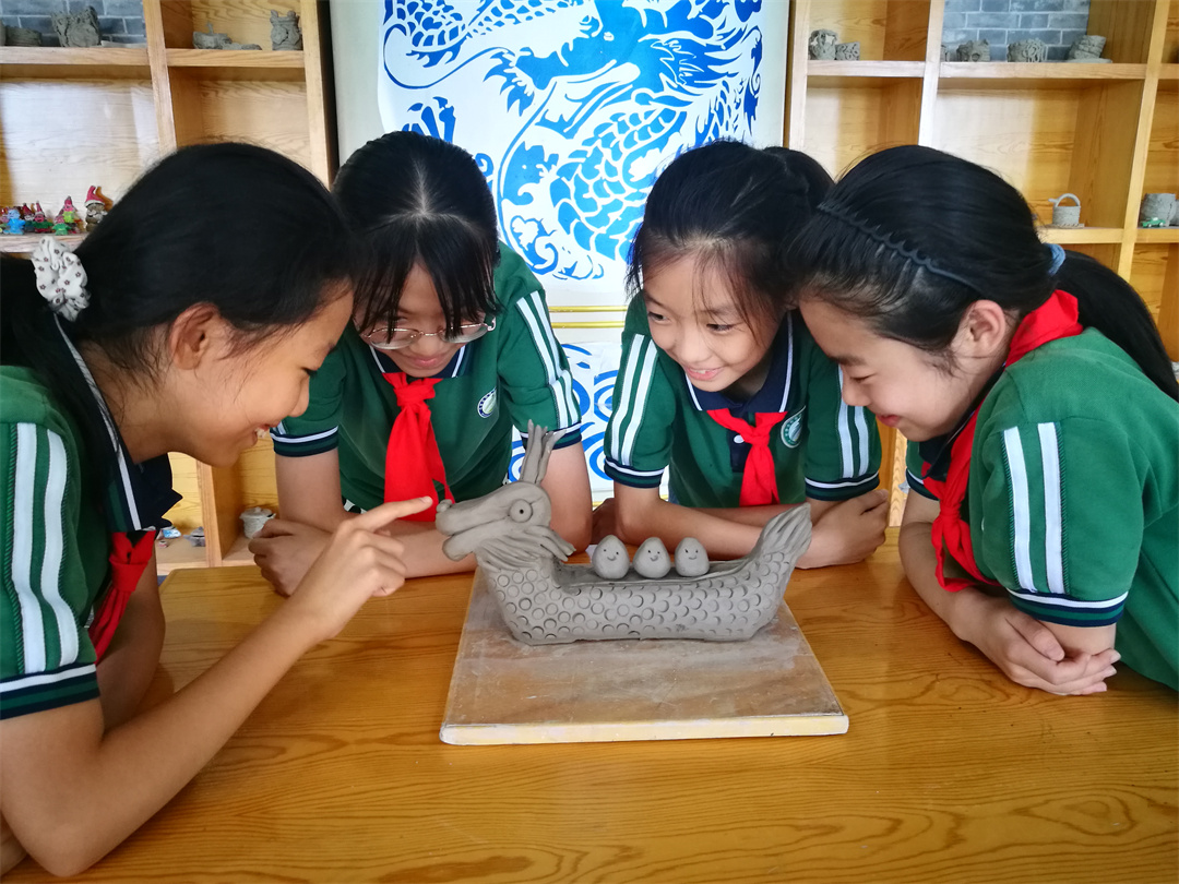 樂(lè)享端午，文化傳承——盛世長(zhǎng)安小學(xué)陶藝社團(tuán)“藝”見“棕”情5.jpg